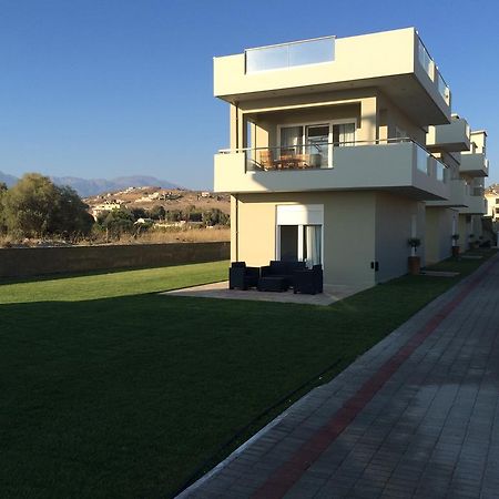 Holiday Luxury Villas Kalamaki  Exterior photo
